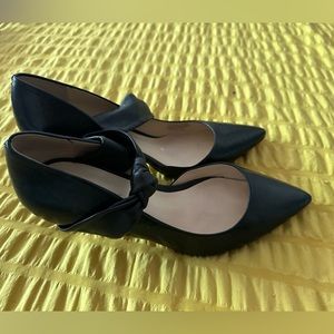 Nine West black leather pumps size 8.5